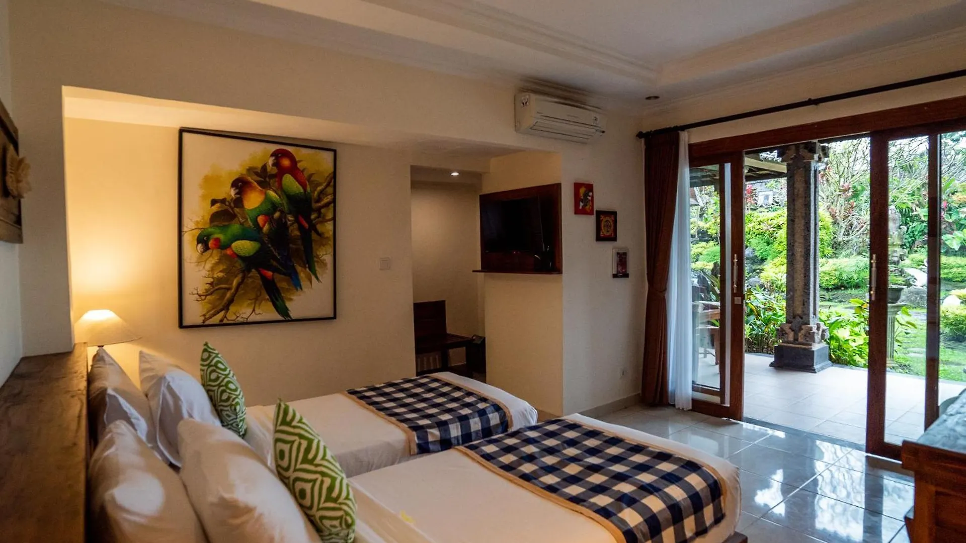 Capung Cottages Ubud